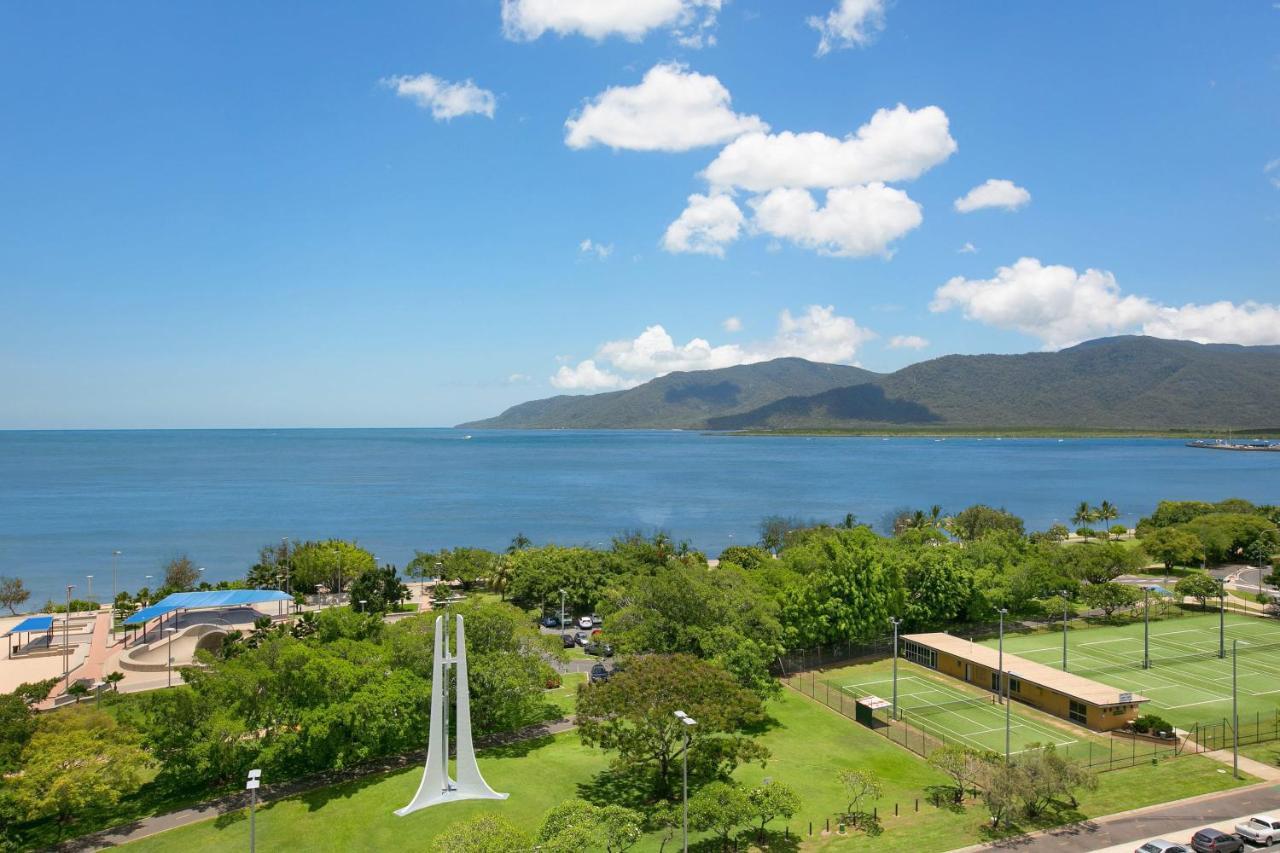 Cairns Ocean View Apartment Екстер'єр фото